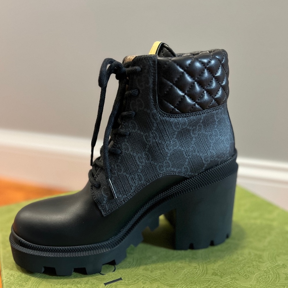 GUCCI Calfskin GG Supreme Combat Boots - Women’s 38/7.5 - Black - Picture 5 of 9
